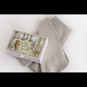 Ollie World Swaddle- tan